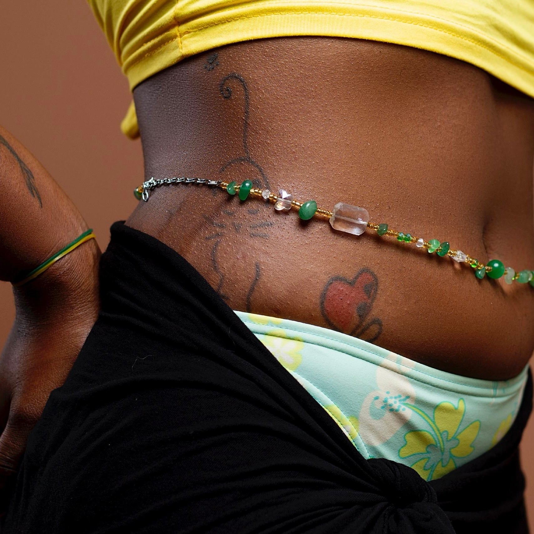 Chaîne de ventre en pierre - Éveil Végétal